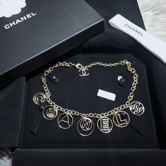 CHANEL RUNWAY CC CUBA NECKLACE - Picture 4 of 11